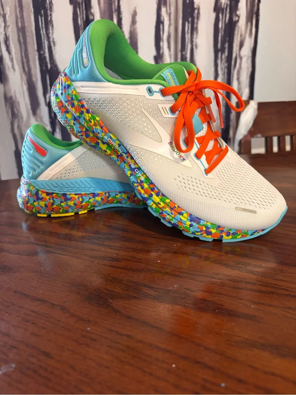 Men’s Brooks Adrenaline - Picture 1 of 6